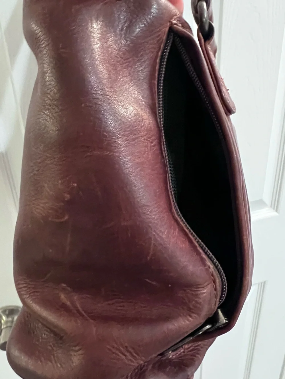 Women's Burgundy Leather Shoulder Tote
